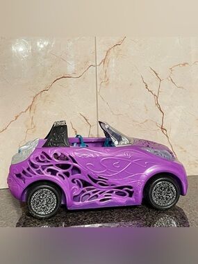 Monster High Scaris City of Frights Convertible Car Purple Purple Vehicle